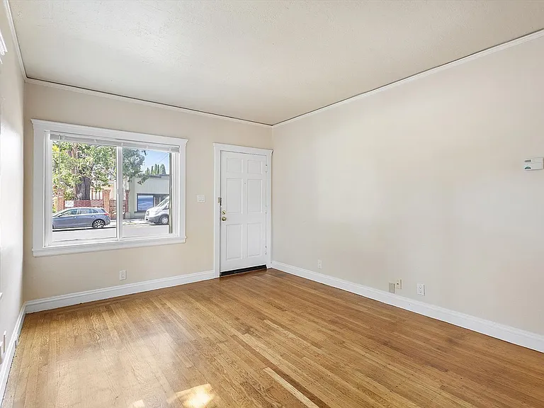 731 Central Ave — Photo 5