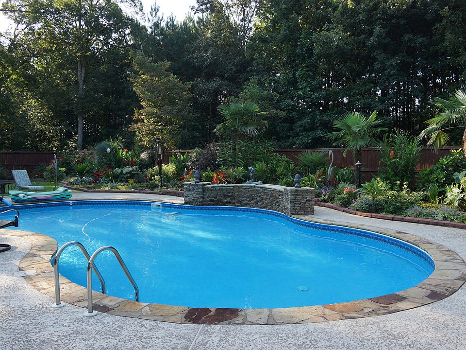 2nd image of 4721 Covenant Way