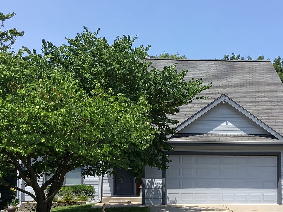 1st image of 1126 Blue Bird Ln