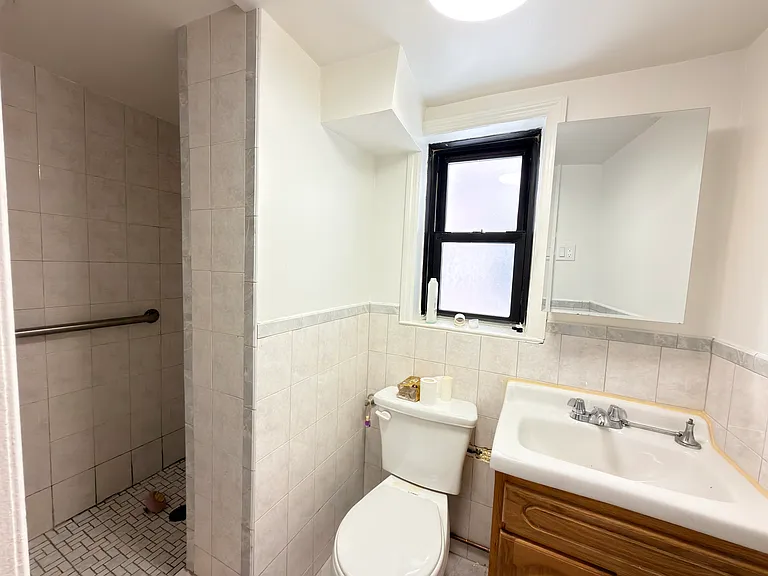 Paulding Ave — Photo 13