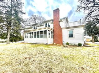 3400 N Sawyer Rd, Oconomowoc, WI 53066