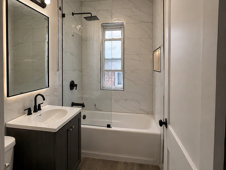 1632 N Linder Ave #2 — Photo 2