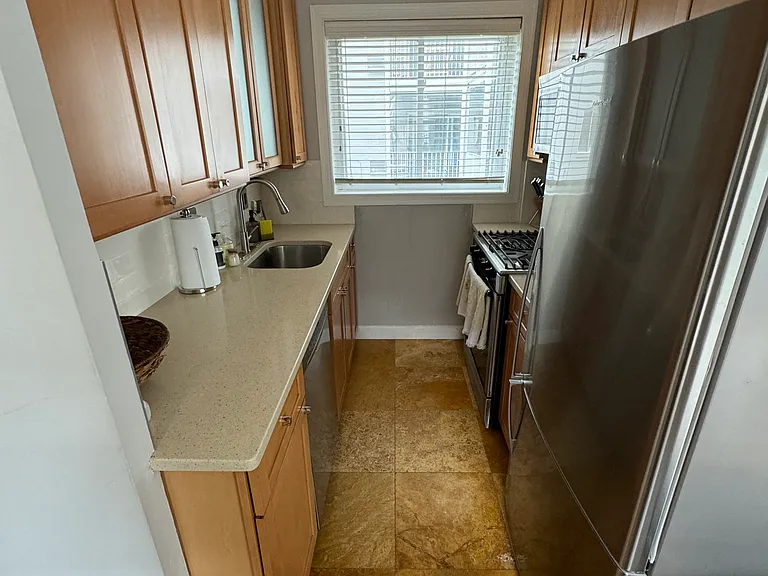 1420 Clifton St NW #205 — Photo 11