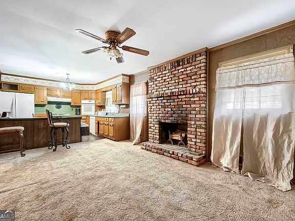 5th image of 3435 Spring Valley Blvd