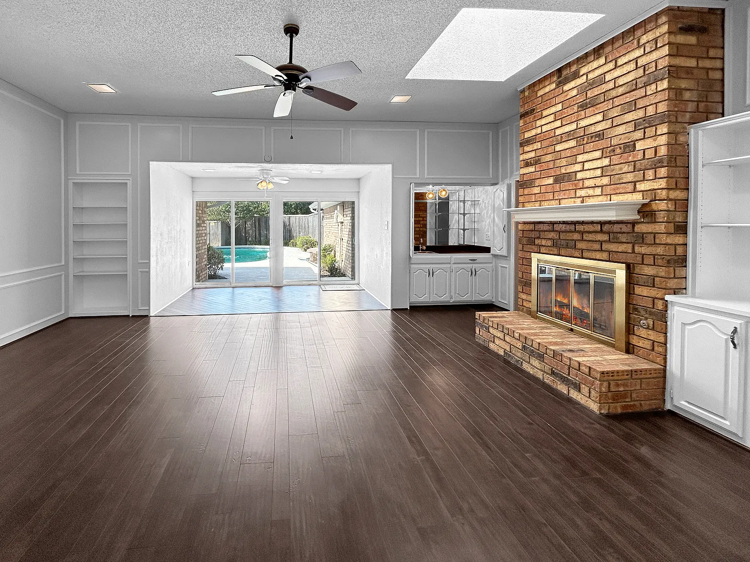 3 bed, 2.5 bath, 2300 sqft, $3,100 — Photo 3