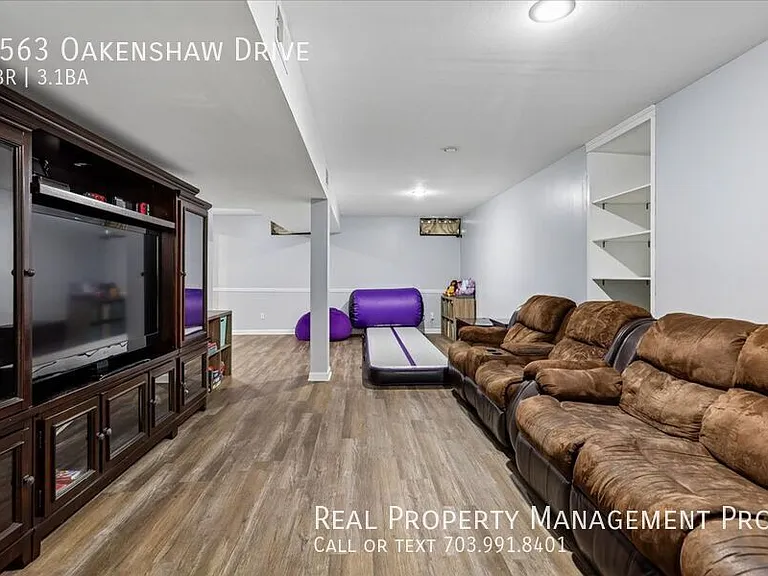 9563 Oakenshaw Dr — Photo 29