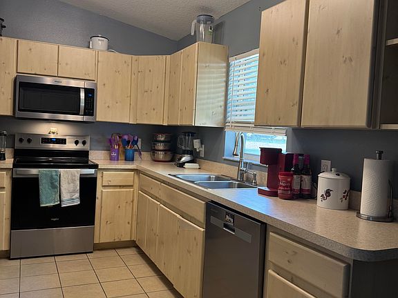 4th image of 5225 E Walter Ln