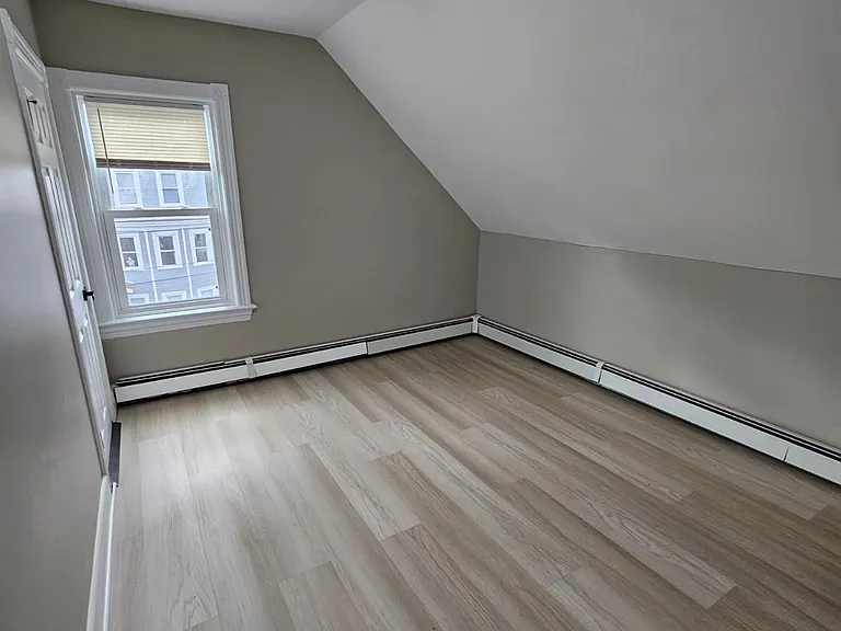 100 Linwood Ave #3 — Photo 16