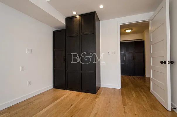 Rented by Brick&Mortar | media 6