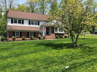 21 Penwood Dr, New Providence, NJ 07974