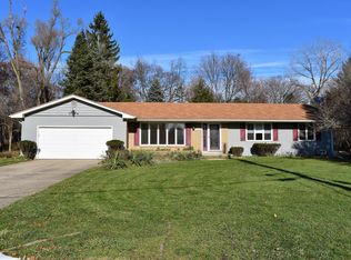 1420 Cheboygan Rd, Okemos, MI 48864
