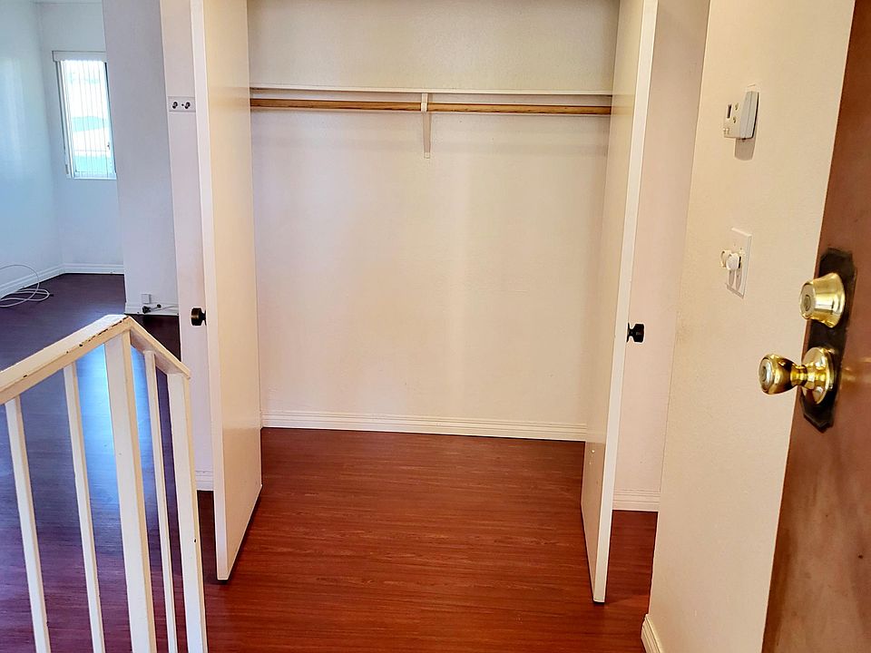 Entrance Stairwell