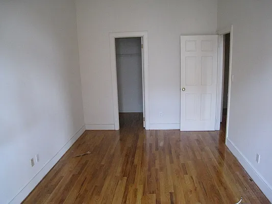 Rented by Manhattan Dwelling Corporation | media 20