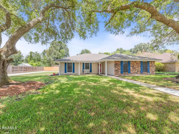 209 Constitution Dr, Lafayette, LA 70503