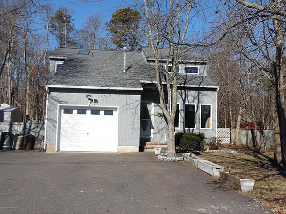 2nd image of 3 Beacon Dr