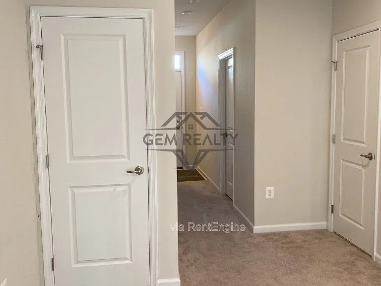 531 View Point Way — Photo 44