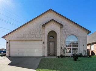 129 Billy Creek Dr, Hurst, TX 76053
