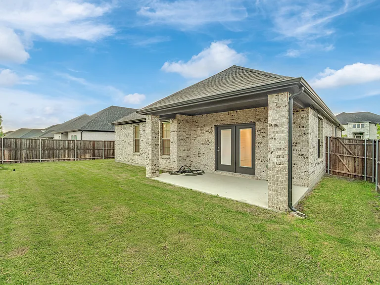 117 Community Dr — Photo 31