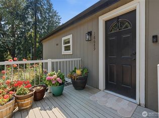 18689 2nd Avenue NE, Suquamish, WA 98392