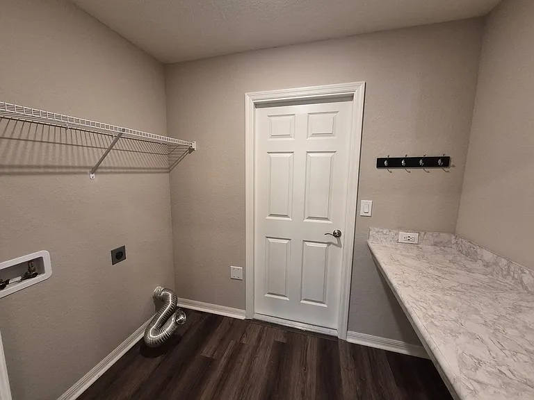 615 Bentley North Dr — Photo 13