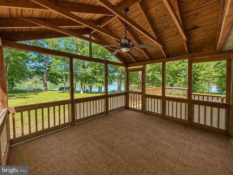 970 Lake Heritage Dr — Photo 21