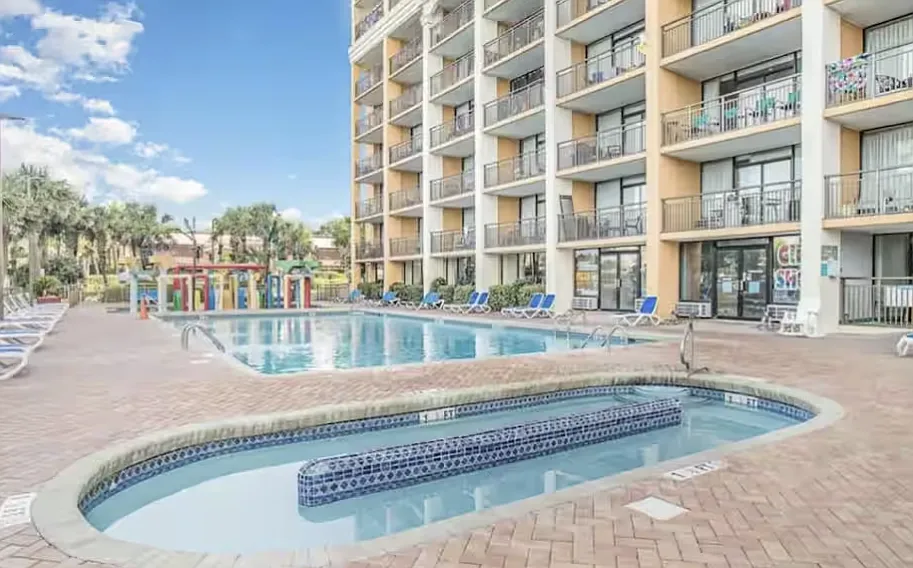 1 bed, 950 sqft, $1,600 — Photo 3