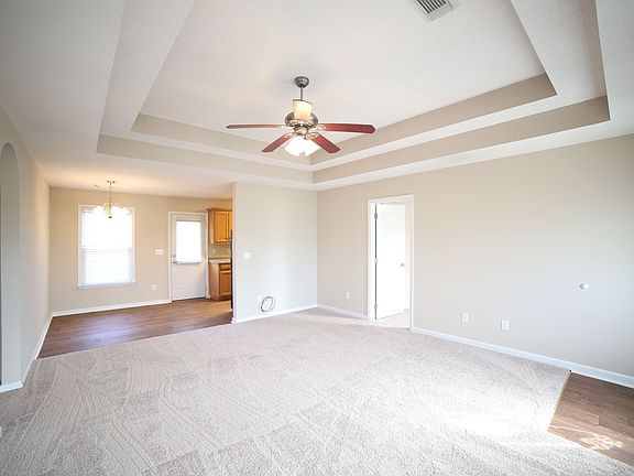 3rd image of 10976 Griffin Dr