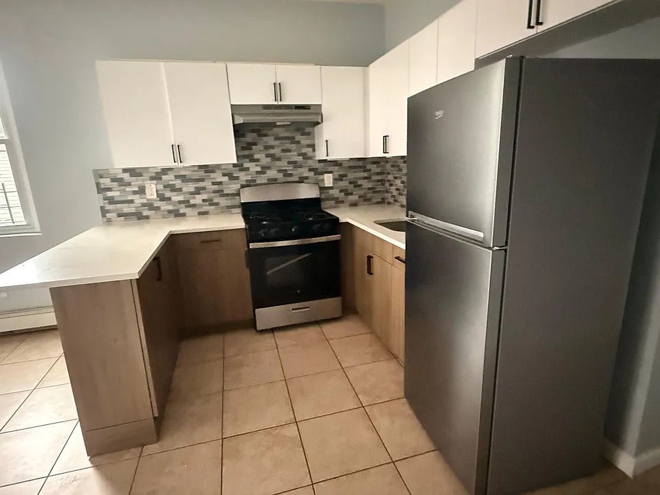 136 Wilkinson Ave #37E