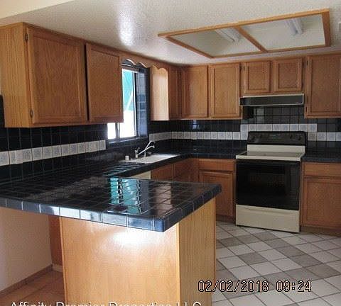 3rd image of 1800 Walnut Dr