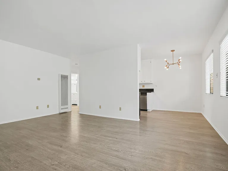 1449 Princeton St in Santa Monica — Photo 8