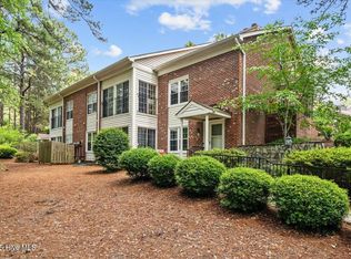 18 Pinehurst Manor Dr #E, Pinehurst, NC 28374