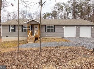 298 Deerwood Ln, Berkeley Springs, WV 25411