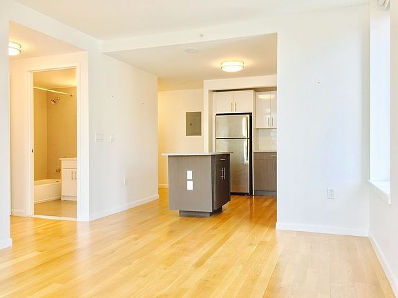 2nd image of 1770 Madison Ave APT 3B