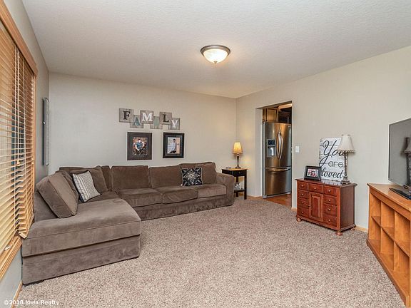 2nd image of 7888 Aspen Dr