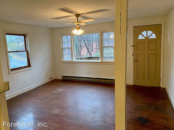 3rd image of 2916 Carroll Ave