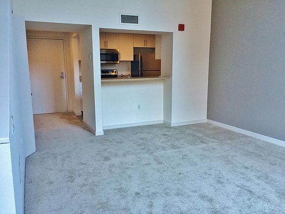 2nd image of 313 Vine St APT 503