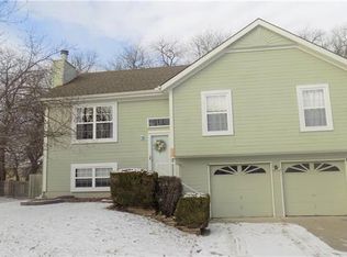 1110 Park Dr, Greenwood, MO 64034