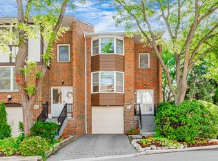 42 Windsor Court Rd, Markham, ON L3T4Y5