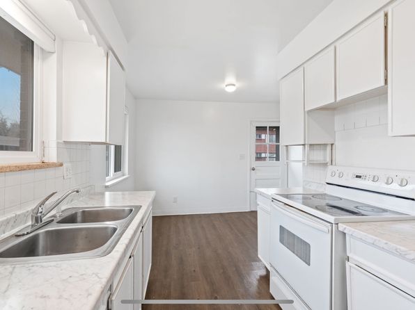 5575-5581 S Delaware St #5579