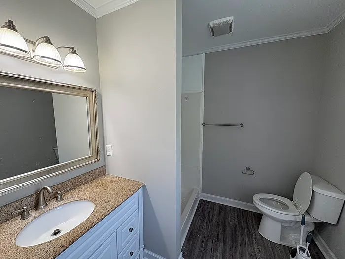 118 E Station St — Photo 3