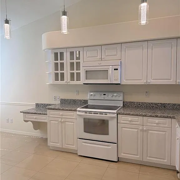 8216 Ibis Cove Cir #B-215 — Photo 10