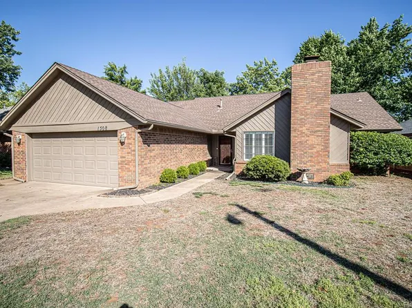 1508 Concord Ln, Edmond, OK 73003