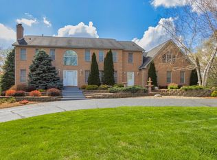 6905 Prairie Dr, Spring Grove, IL 60081