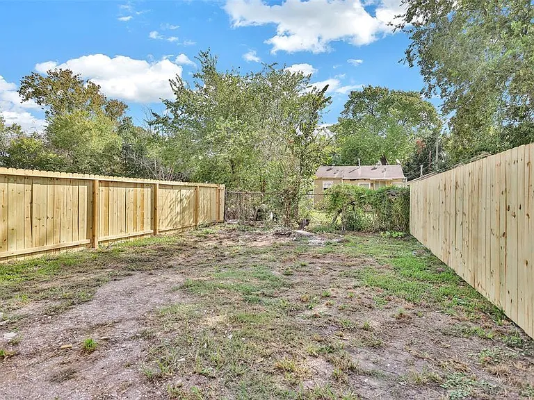 4126 Sayers St — Photo 13