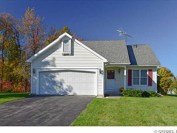 2nd image of 1120 Colonie Dr