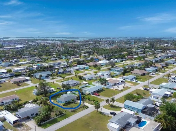 857 E 6th St, Englewood, FL 34223