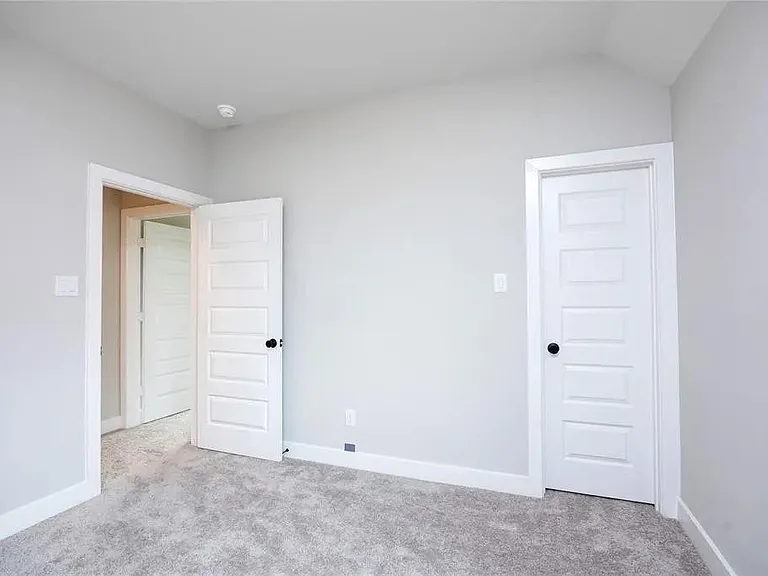 24130 Elkhorn Glen Ln — Photo 27