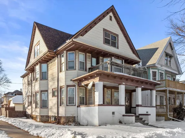 2075 South Layton BOULEVARD #2077, Milwaukee, WI 53215