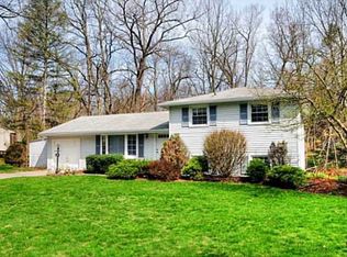 182 Ayrault Rd, Fairport, NY 14450