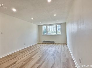 103 Vicmount Dr #2, Kitchener, ON N2M 2A2